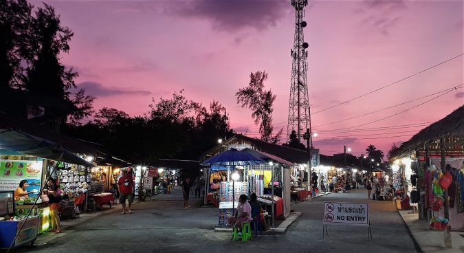 Bang Niang Market
