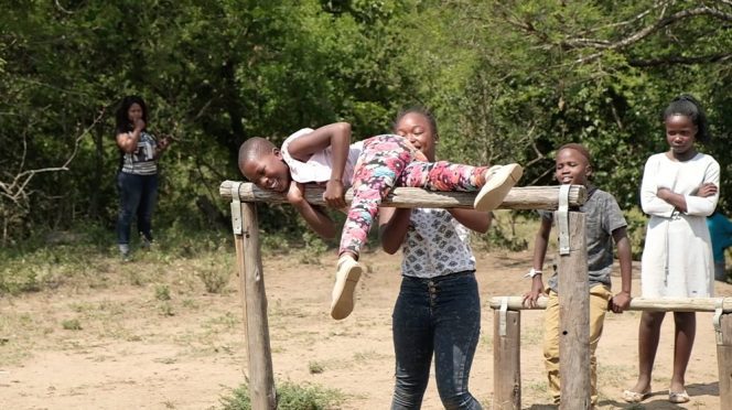 babanango-community-envolvement-children-playing