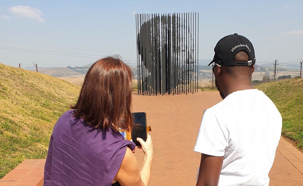 Drakensberg Kamberg Rock Art & Mandela Capture Site Day Tour from Durban  2024